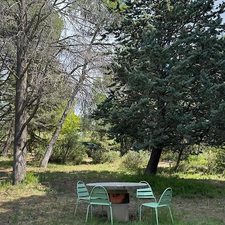 Chambre Tropicale Au Domaine De L'Aven Villeneuve-Minervois Bagian luar foto