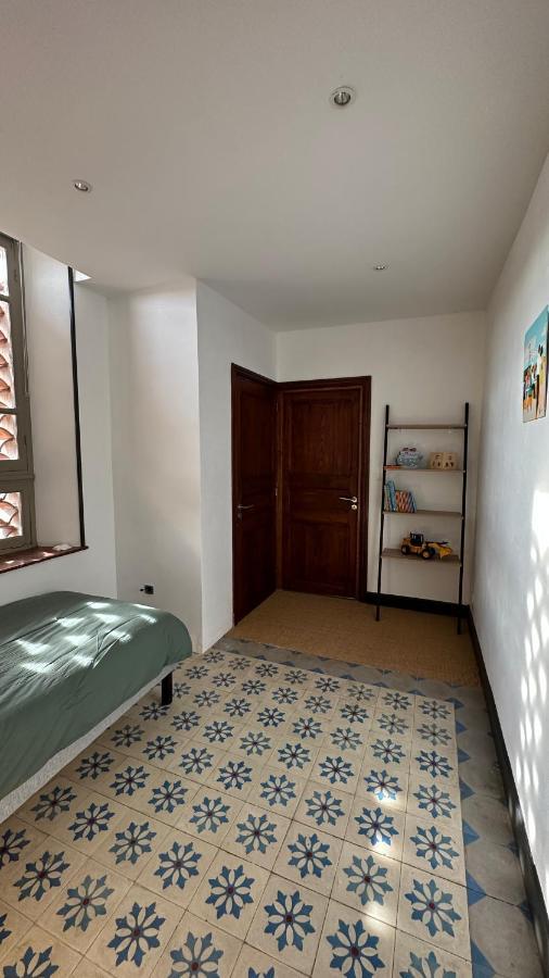 Chambre Tropicale Au Domaine De L'Aven Villeneuve-Minervois Bagian luar foto